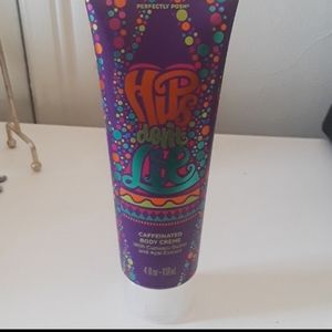 *NEW*HIPS DON'T LIE BODY CREMÉ